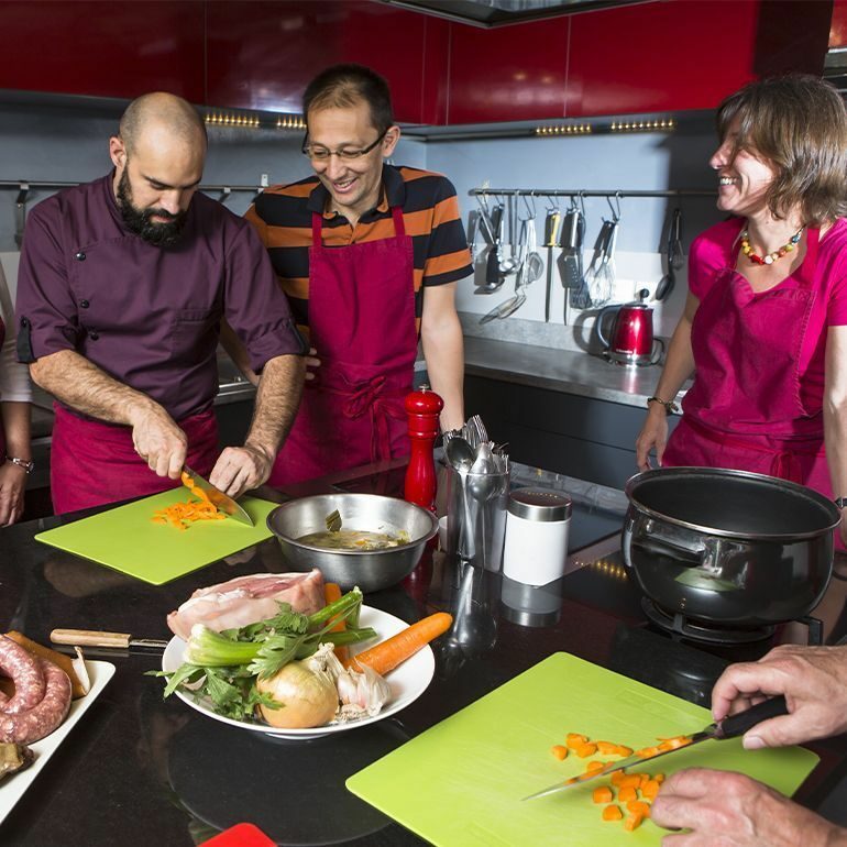 Ateliers-stages-Gastronomie-Cassoulet-©ManuelHuynh-770x770